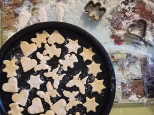 Petits sablés sortis du four à Brétigny-sur-Orge – présentation des sablés